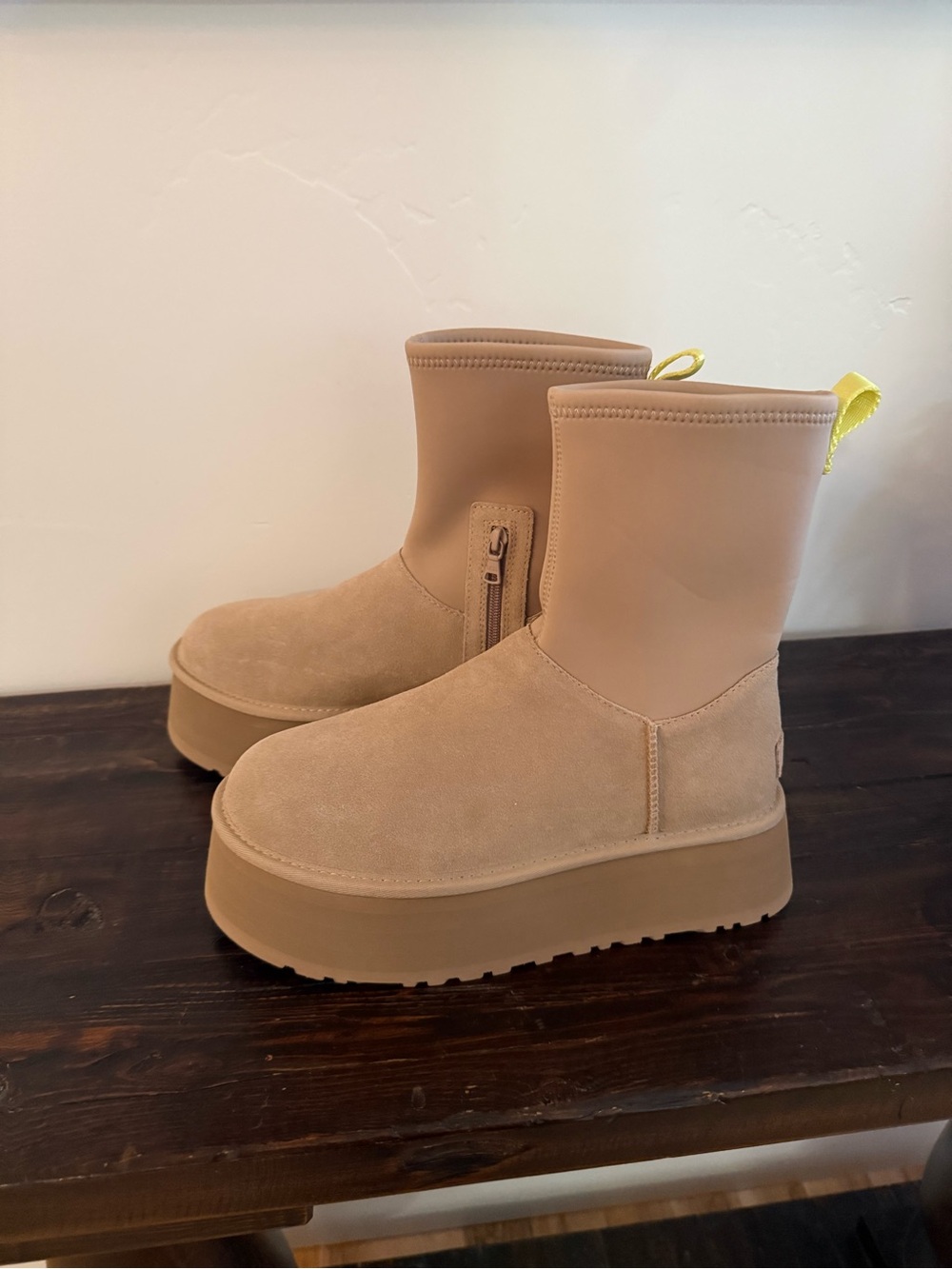Women’s UGG Platform Short Boot in Beige with Yellow Pull Tab